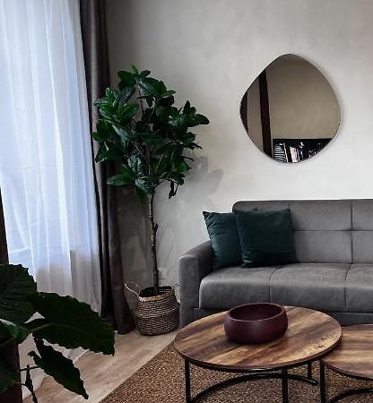Myaka Appartement Wood Cholet Exterior foto